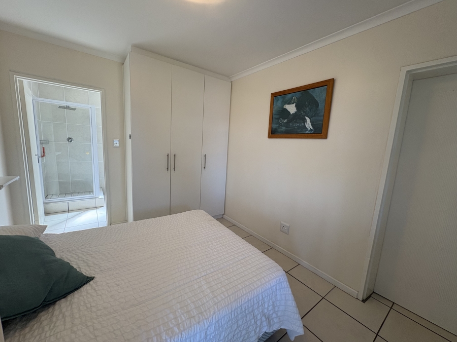 4 Bedroom Property for Sale in Pearl Bay Western Cape